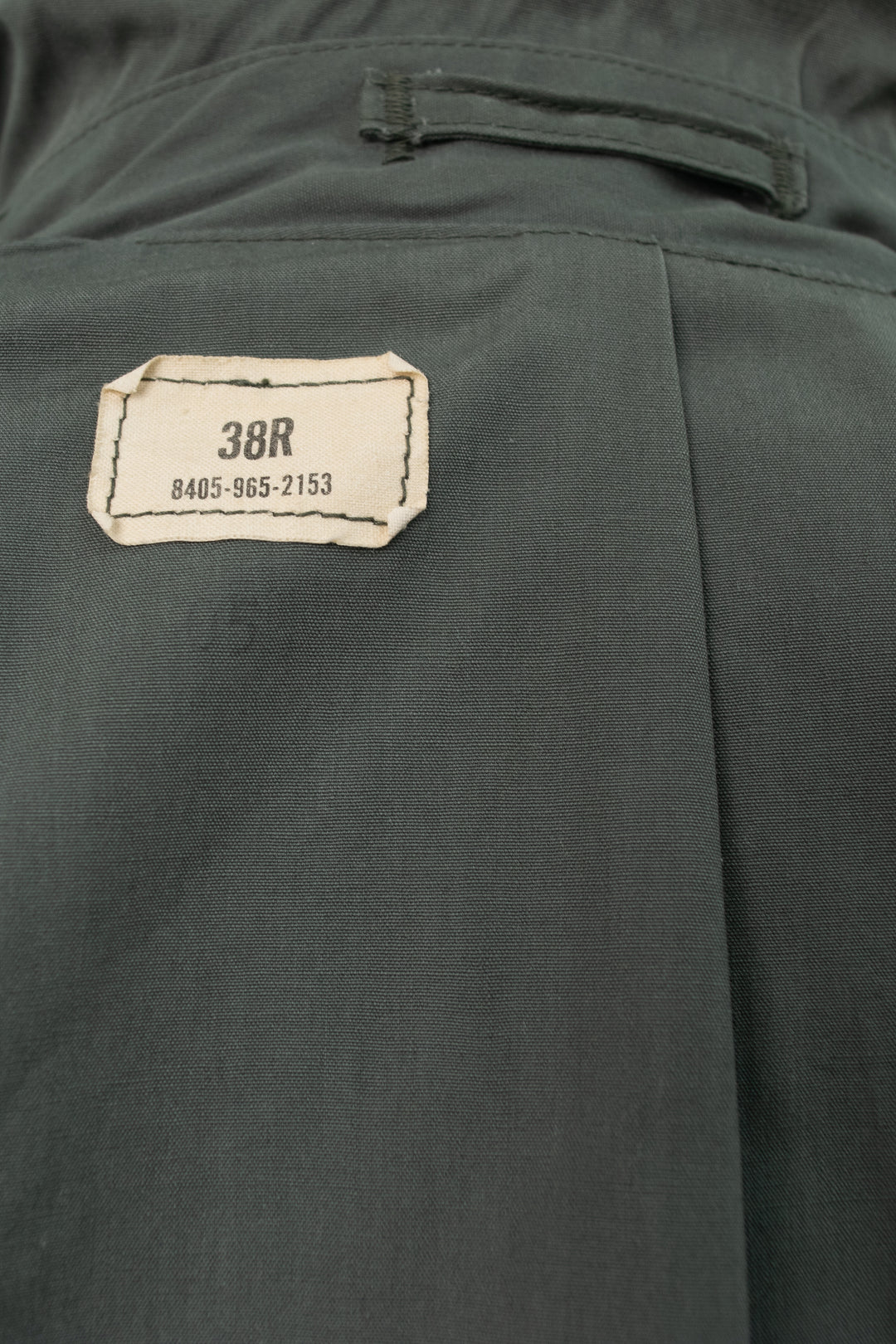U.S. Military Olive Green Raincoat | Vintage 80s | Size 38R